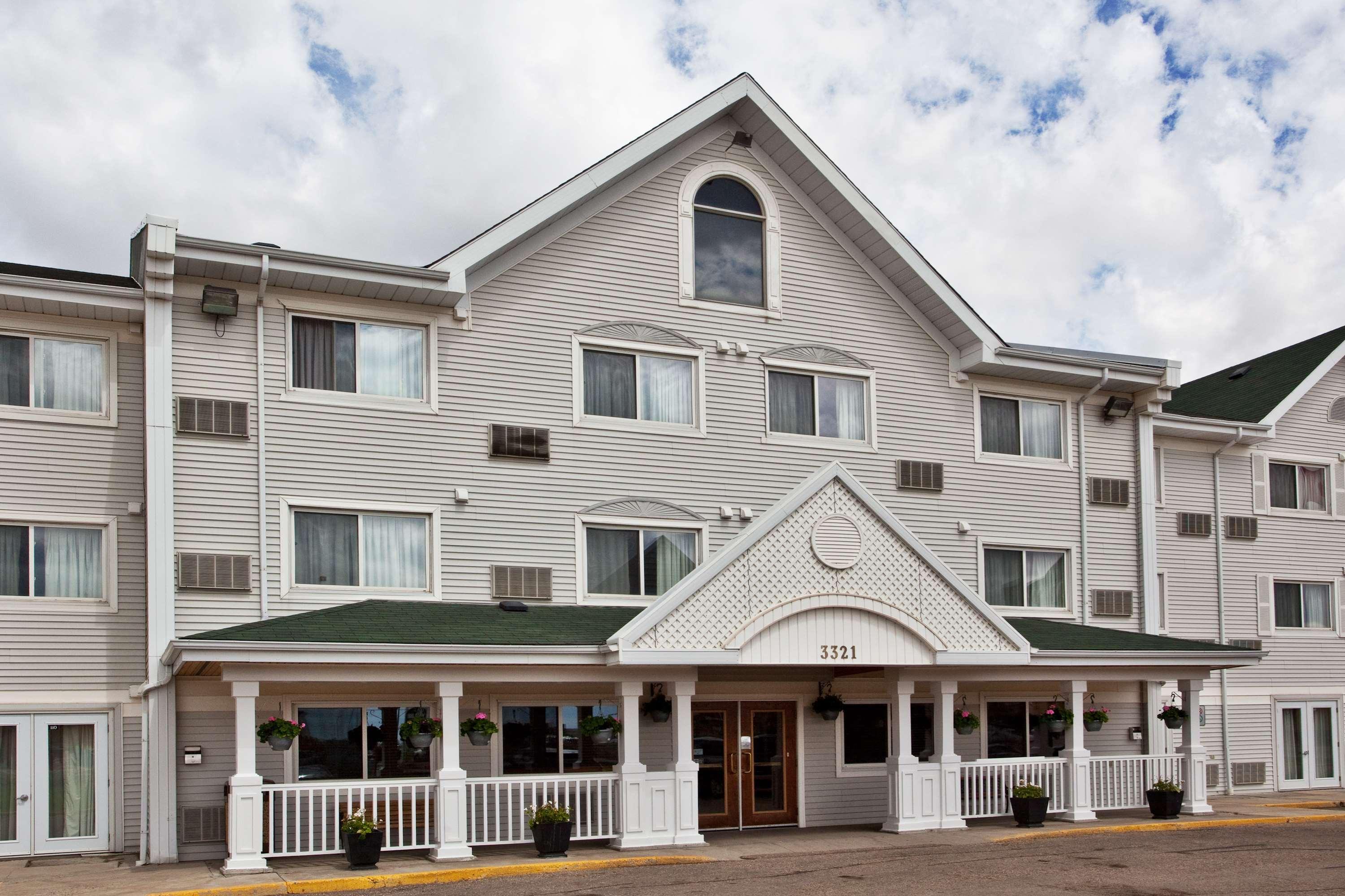 Travelodge Suites By Wyndham Regina - Eastgate Bay Exteriör bild