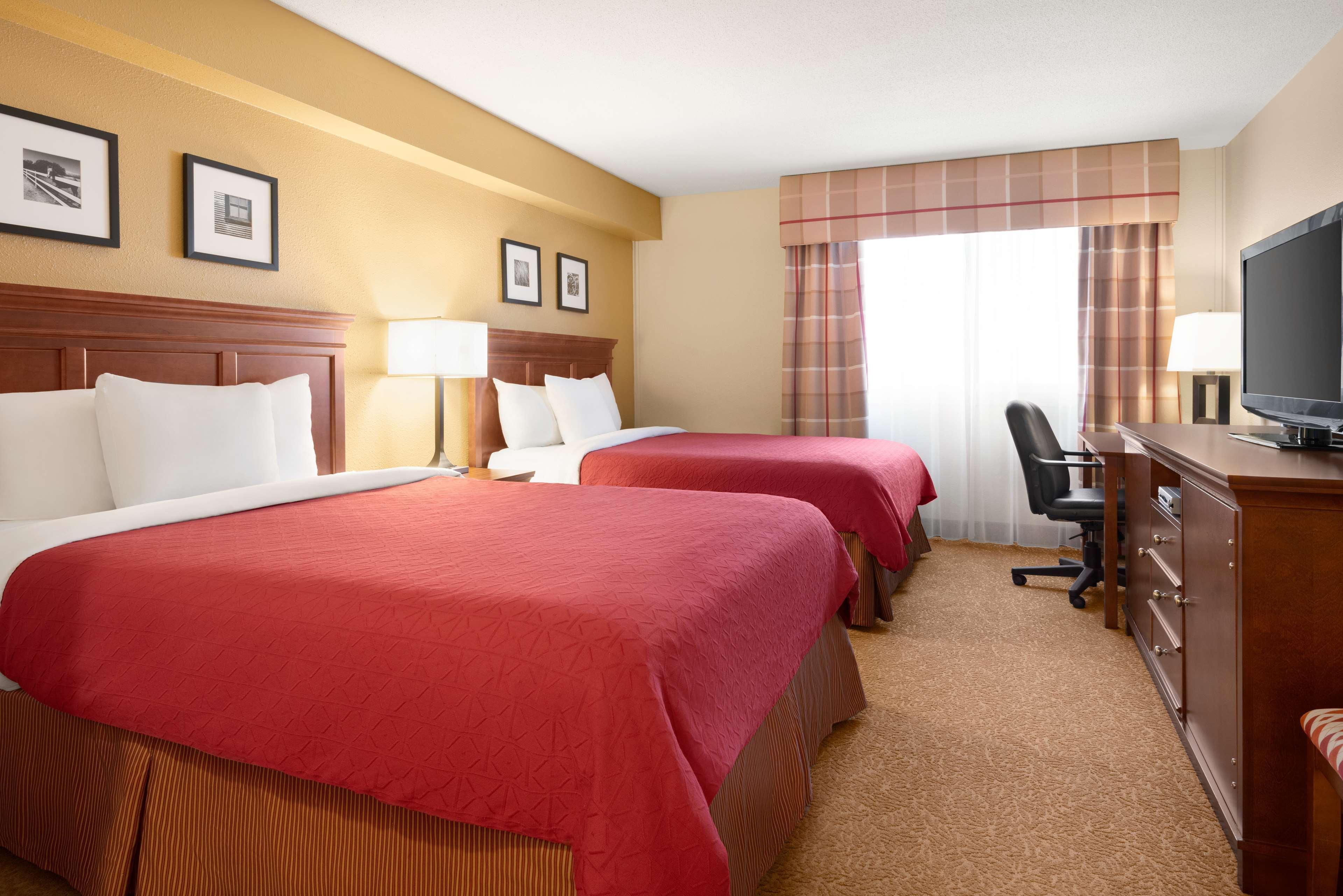 Travelodge Suites By Wyndham Regina - Eastgate Bay Exteriör bild