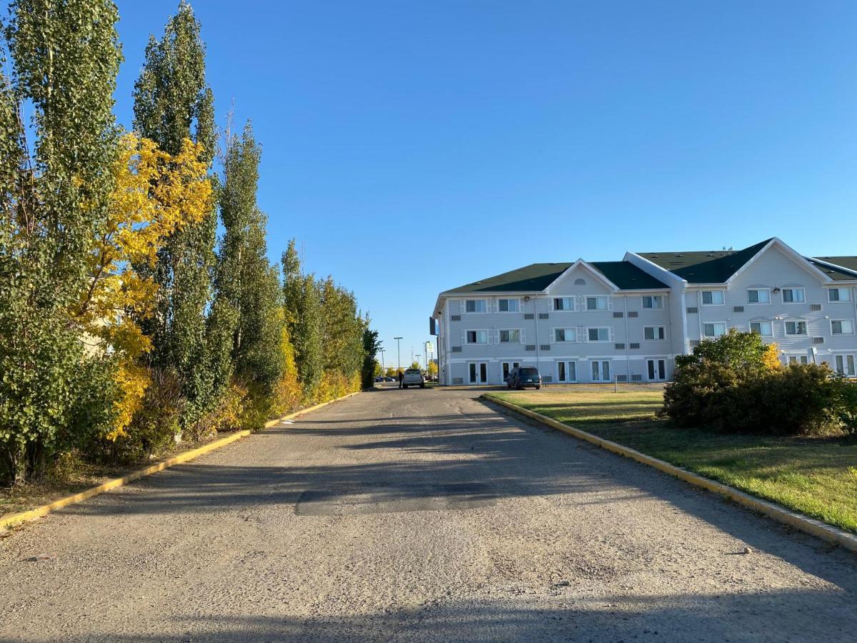 Travelodge Suites By Wyndham Regina - Eastgate Bay Exteriör bild