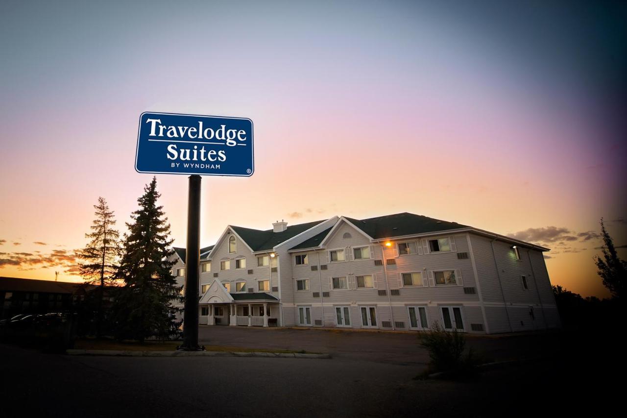 Travelodge Suites By Wyndham Regina - Eastgate Bay Exteriör bild