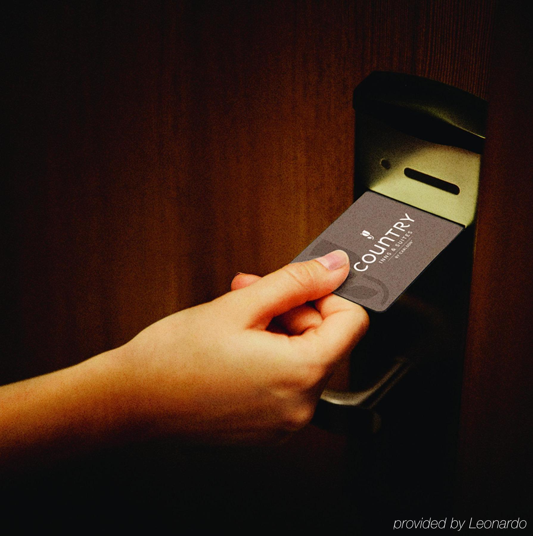 Travelodge Suites By Wyndham Regina - Eastgate Bay Exteriör bild
